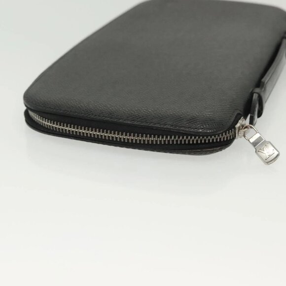 LOUIS VUITTON Taiga Organizer Atholl Travel Case Boreal LV Auth 135140 - Picture 6 of 16